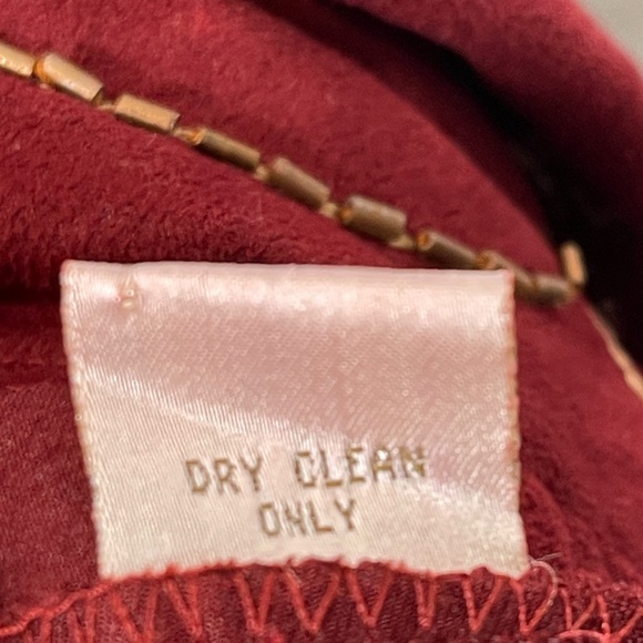 Solitaire Burgundy Embroidered Beaded Boho Chic Skirt Size Medium - Picture 6 of 8